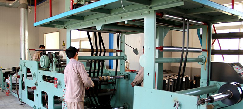 管道防腐膠帶生產(chǎn)設(shè)備